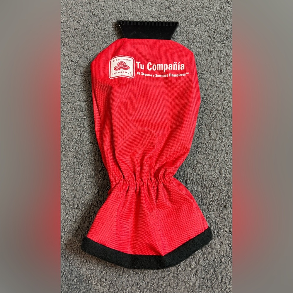 State Farm Auto Insurance Logo Ice Scraper Mitt Spanish Tu Compania